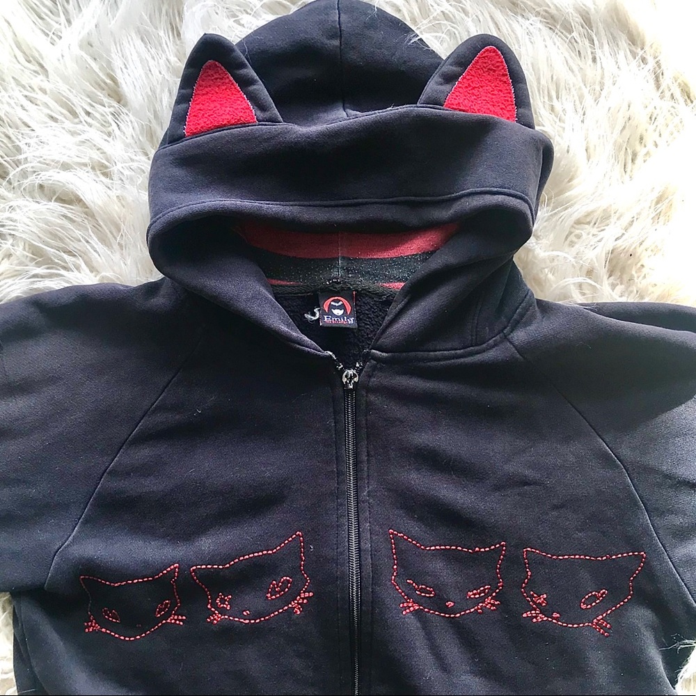 EARLY 2000s EMILY THE STRANGE BLACK CAT HOODIE